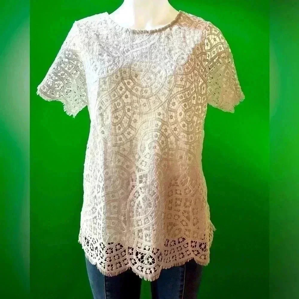 Philosophy, lace blouse women’s size Small, white, short sleeves, back button